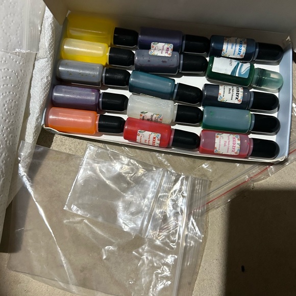 🖼️ Epoxy resin mixed supplies and molds - Picture 5 of 9